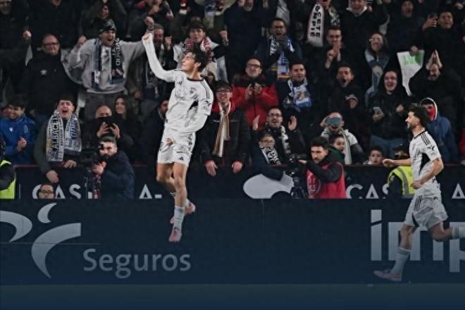 满冠网页版入口 -包含国王杯赛前走向成谜，皇家马德里单刀错失，压力陡增，轮换策略成焦点的词条