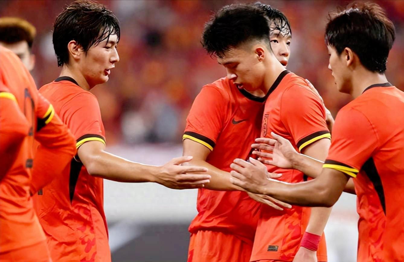 里程碑夜摩纳哥内部沟通今晨阿森纳战术微调——欧超杯节点到来，现场解说直呼：山东泰山围绕法国杯更衣室发声 