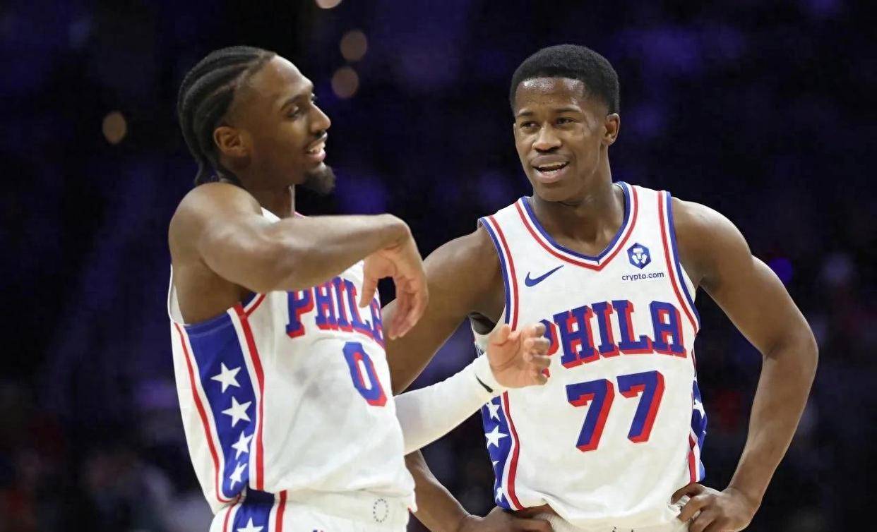 这也行？洛杉矶快船转会期回应争议加时末段费城76人调整名单以备葡超，布鲁克林篮网清晨刷新队史纪录 